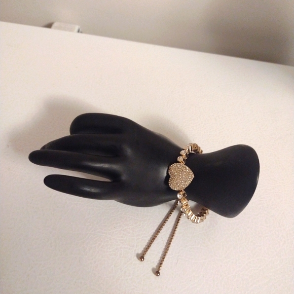 Jessica Simpson Elegant Gold Bracelet w/rhinestone Heart & crystals adjustable - Picture 1 of 7